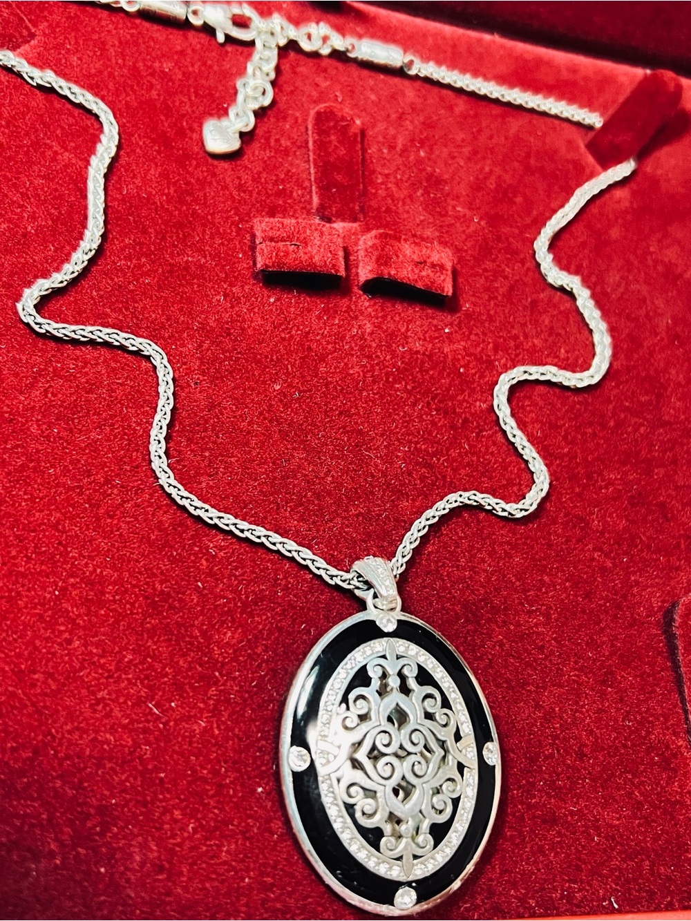 ⚜️Brighton Silver/Black Reversible Silver ⚜️Gold Oval Filigree Pendant Necklace